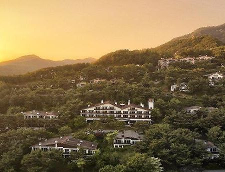 Club Es Jecheon Resort Chech'ŏn Exteriör bild