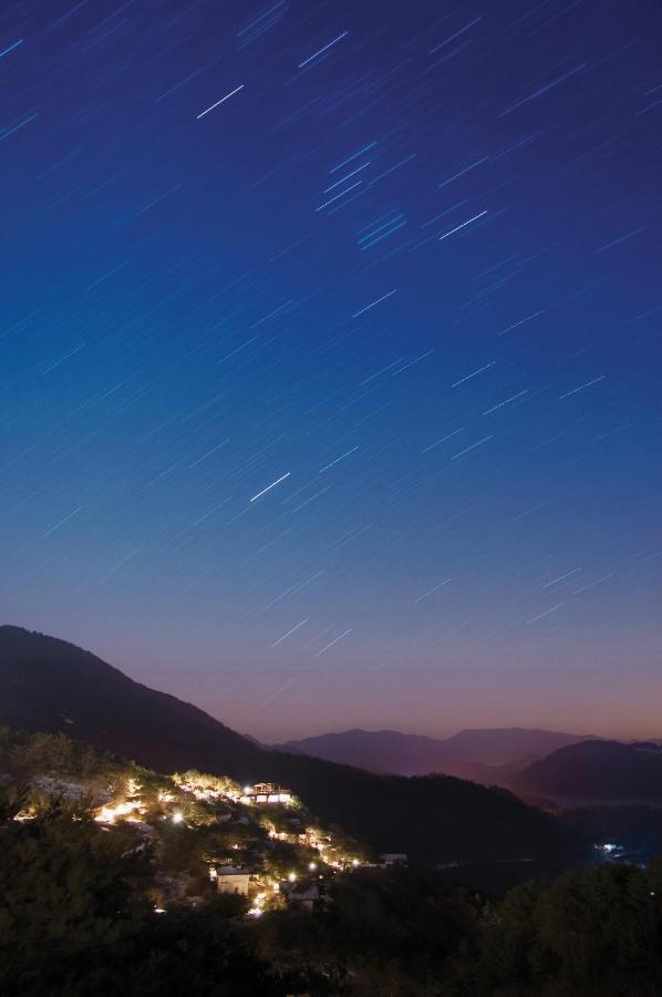Club Es Jecheon Resort Chech'ŏn Exteriör bild