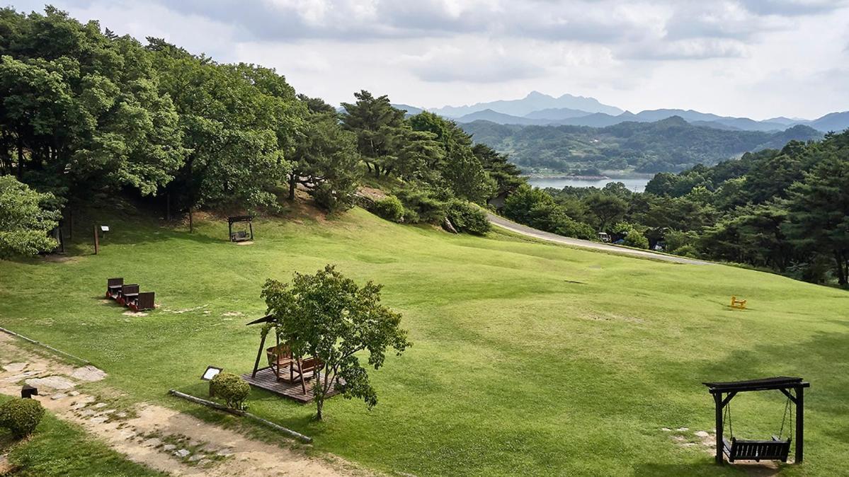 Club Es Jecheon Resort Chech'ŏn Exteriör bild